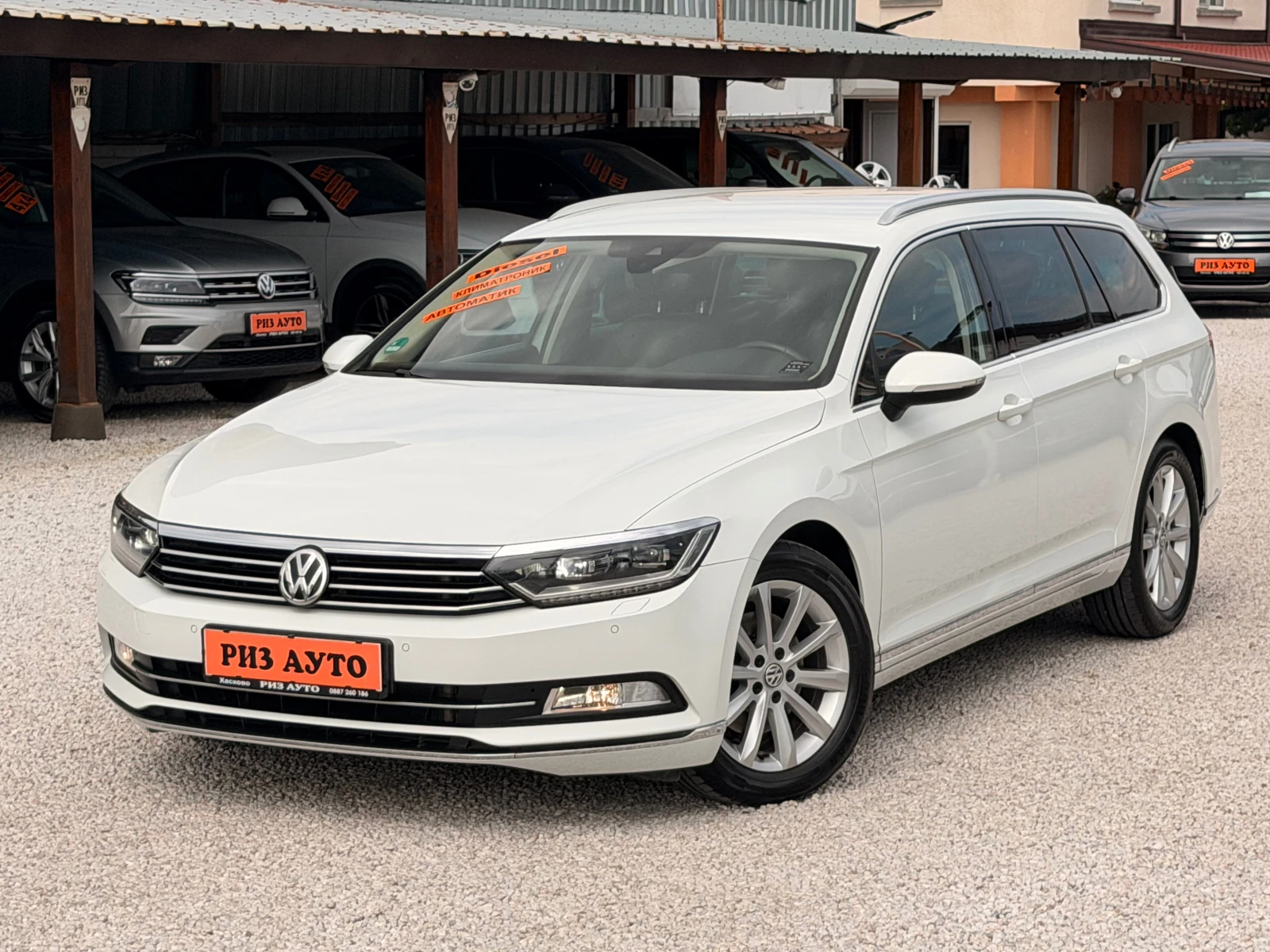 VW Passat 2.0TDI* 190ks* KEYLESS* AVTOMAT* NAVI* LIZING, снимка 14 - Автомобили и джипове - 55146044