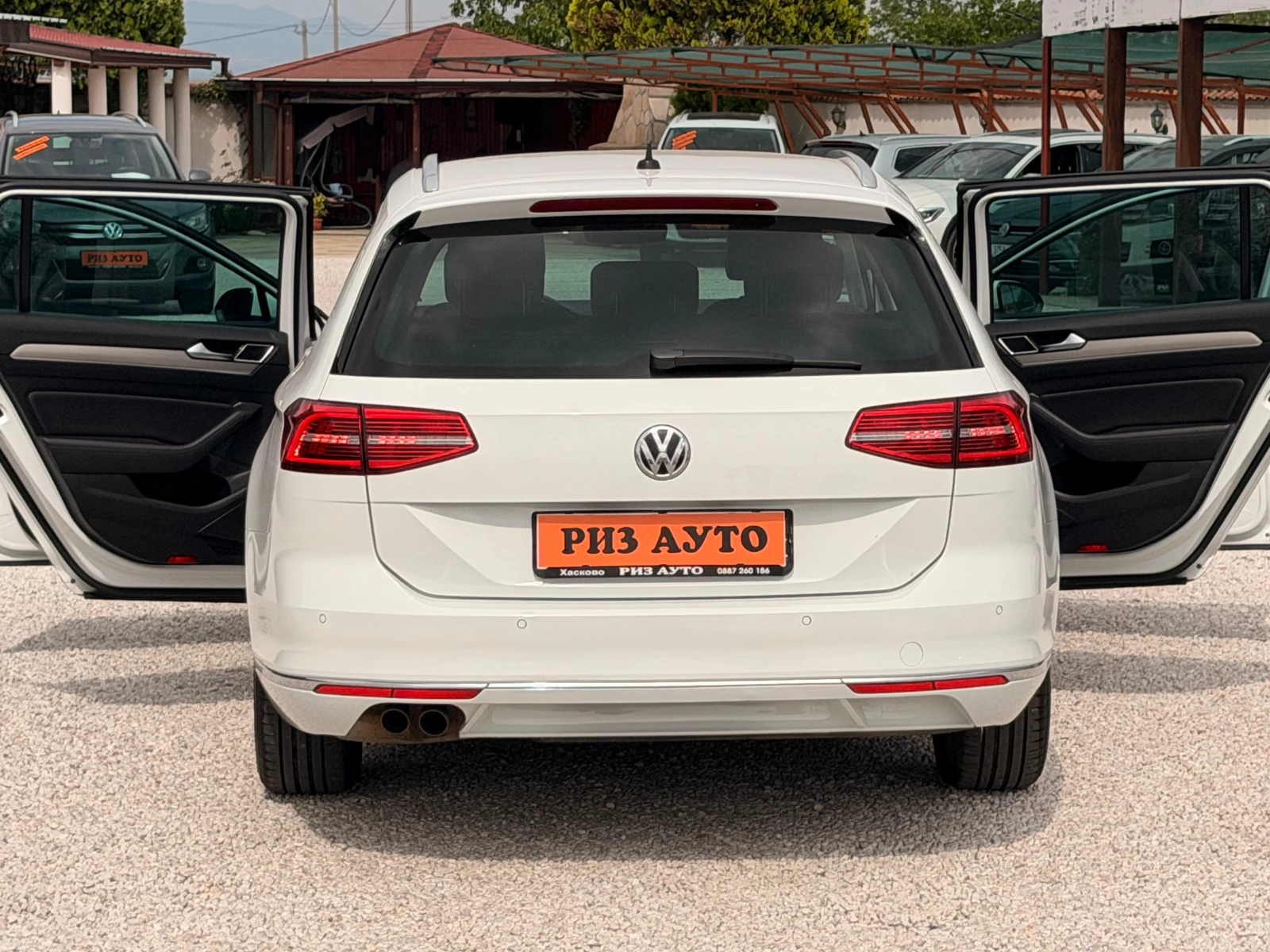 VW Passat 2.0TDI* 190ks* KEYLESS* AVTOMAT* NAVI* LIZING, снимка 8 - Автомобили и джипове - 55146044