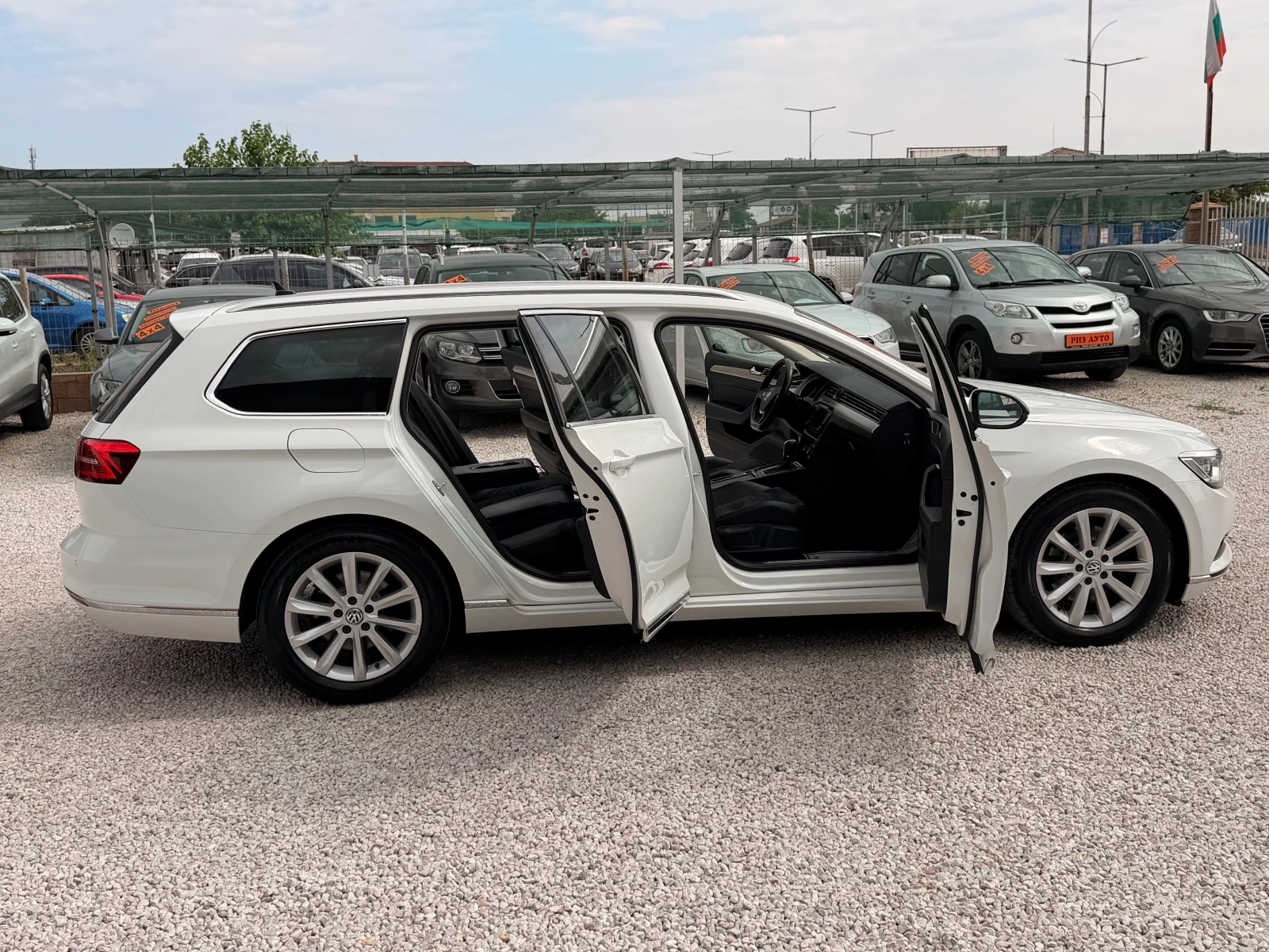 VW Passat 2.0TDI* 190ks* KEYLESS* AVTOMAT* NAVI* LIZING, снимка 6 - Автомобили и джипове - 55146044