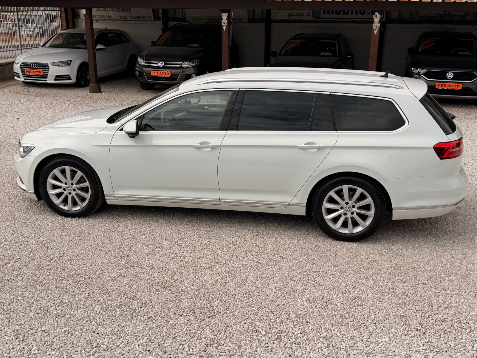 VW Passat 2.0TDI* 190ks* KEYLESS* AVTOMAT* NAVI* LIZING, снимка 12 - Автомобили и джипове - 55146044
