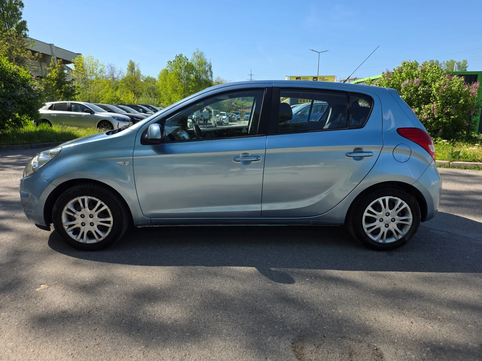 Hyundai I20 1.2 БЕНЗИН-ГАЗ/КЛИМАТИК, снимка 8 - Автомобили и джипове - 55480406