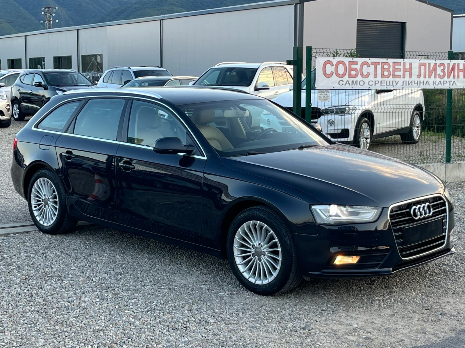 Audi A4 2.0TDI.  Face lift.Собствен лизинг!!!, снимка 3 - Автомобили и джипове - 55633309