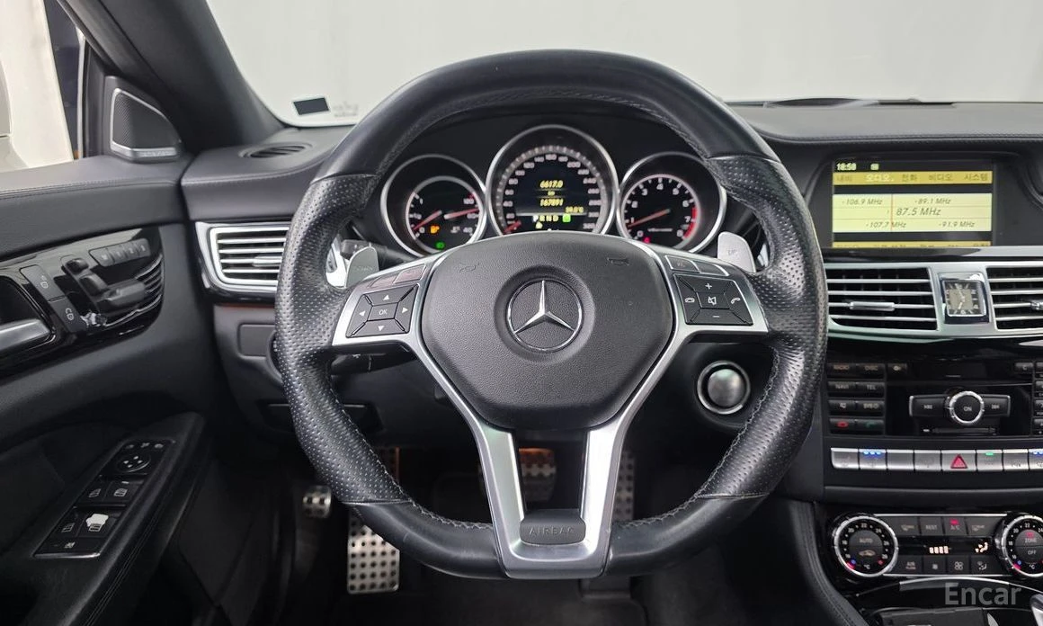 Mercedes-Benz CLS 63 AMG, снимка 13 - Автомобили и джипове - 55776472