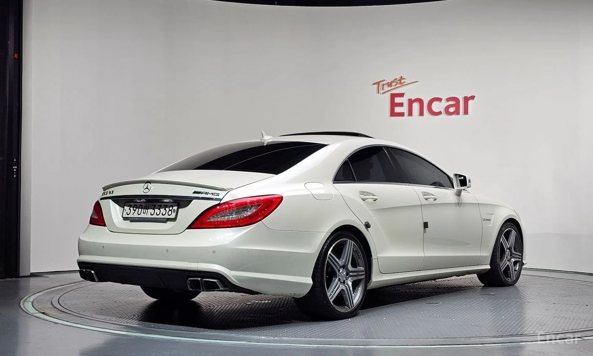 Mercedes-Benz CLS 63 AMG, снимка 2 - Автомобили и джипове - 55776472