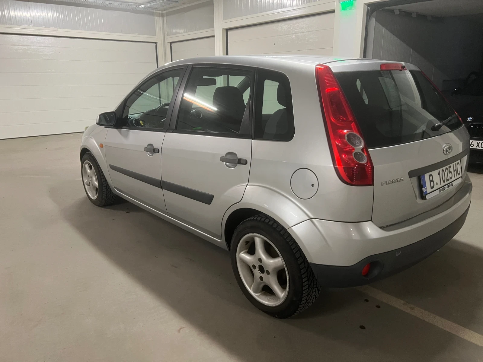 Ford Fiesta 1.4 16V, снимка 6 - Автомобили и джипове - 56137735
