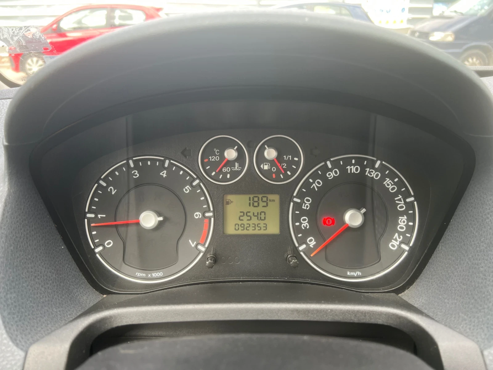 Ford Fiesta 1.4 16V, снимка 10 - Автомобили и джипове - 56137735