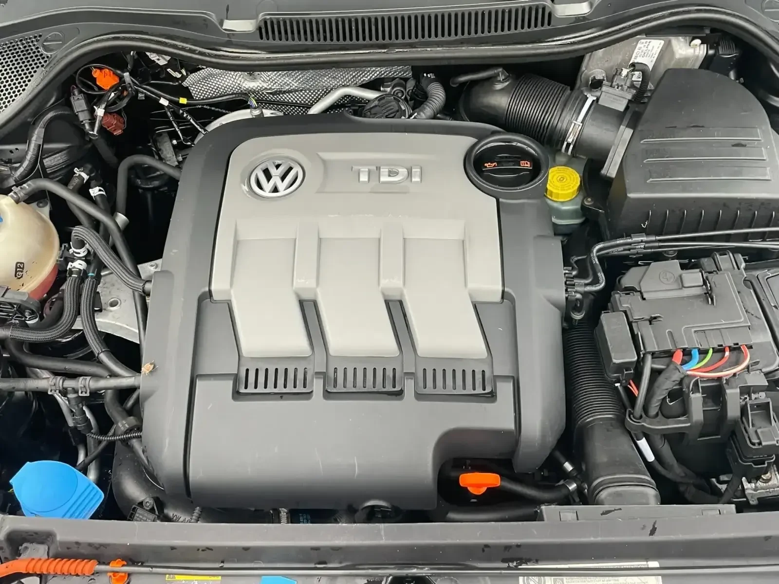 VW Polo ПЕРФЕКТЕН, снимка 15 - Автомобили и джипове - 56738159