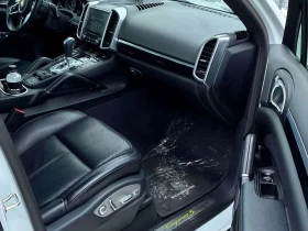 Porsche Cayenne S E Hybrid  CARFAX, снимка 15