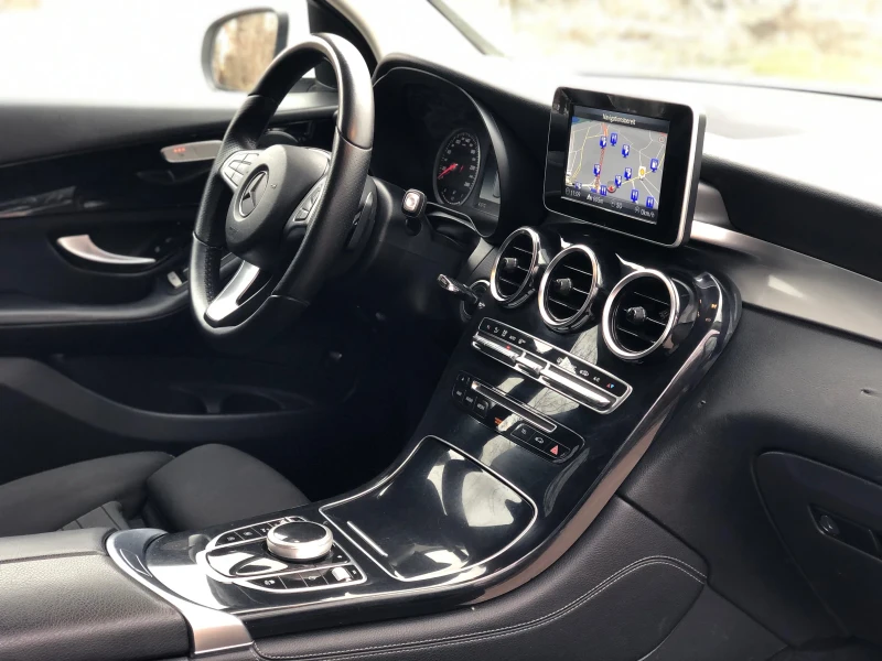 Mercedes-Benz GLC 220 4matic-GERMANY-DISTRONIC-PODGREV-9G TRONIC-LED!!! , снимка 12 - Автомобили и джипове - 49143203