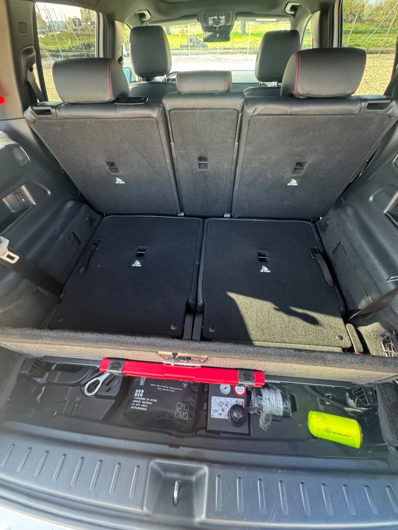 Mercedes-Benz GLB 220d 4matic 6+ 1 AMG PANORAMA, снимка 9 - Автомобили и джипове - 52391569