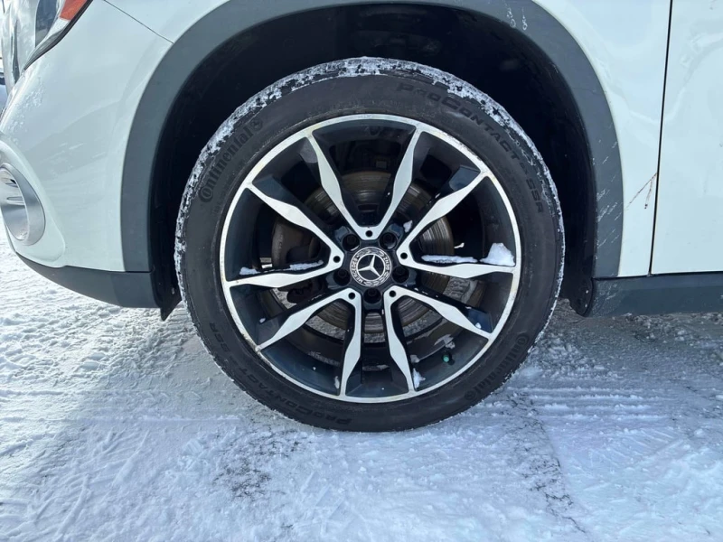 Mercedes-Benz GLA 250 * CARFAX * БЕЗ ПЪРВОНАЧАЛНА ВНОСКА, снимка 7 - Автомобили и джипове - 52714681