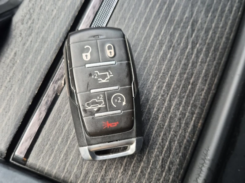 Dodge RAM 1500 * LIMITED CREW CAB* CARFAX , снимка 8 - Автомобили и джипове - 53239162