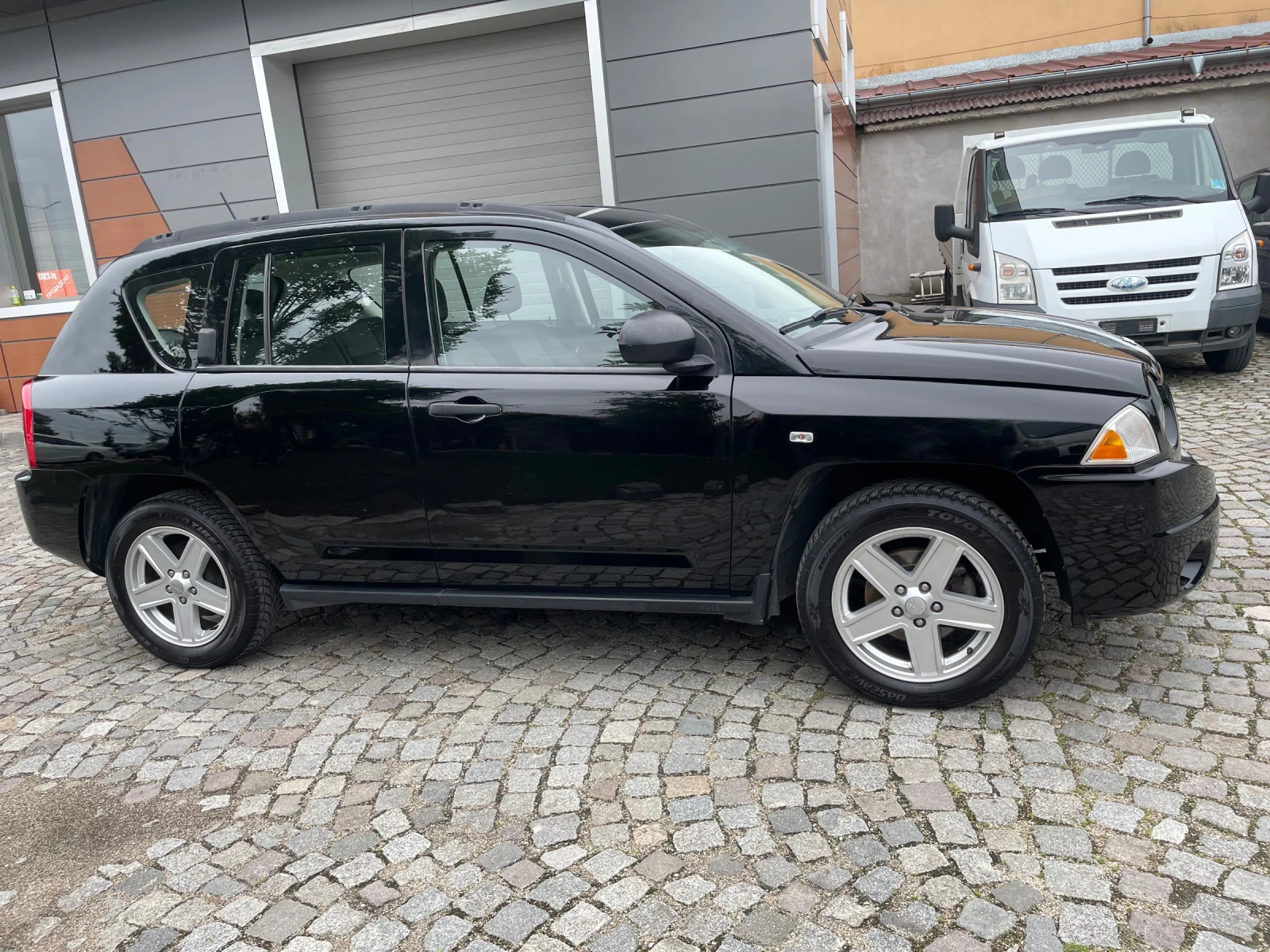 Jeep Compass 2.0 crd 4x4 - изображение 4