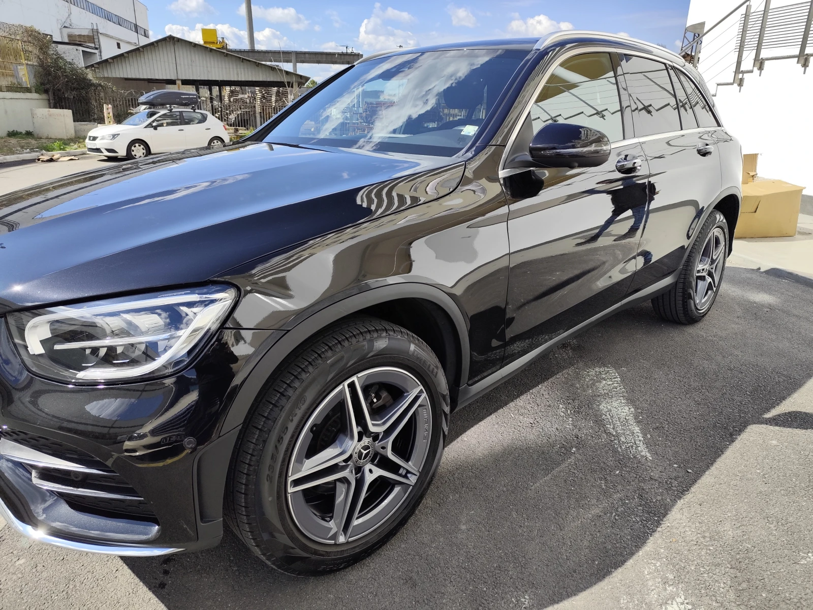 Mercedes-Benz GLC 300 4 matic AMG - изображение 2