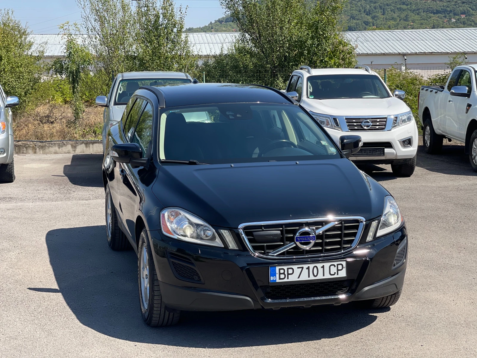 Volvo XC60 2.4D4 AWD - изображение 6