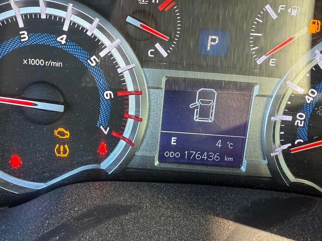 Toyota 4runner * TRD Off Road Premium 4WD 4dr V6 * CARFAX * БЕЗ П - изображение 8