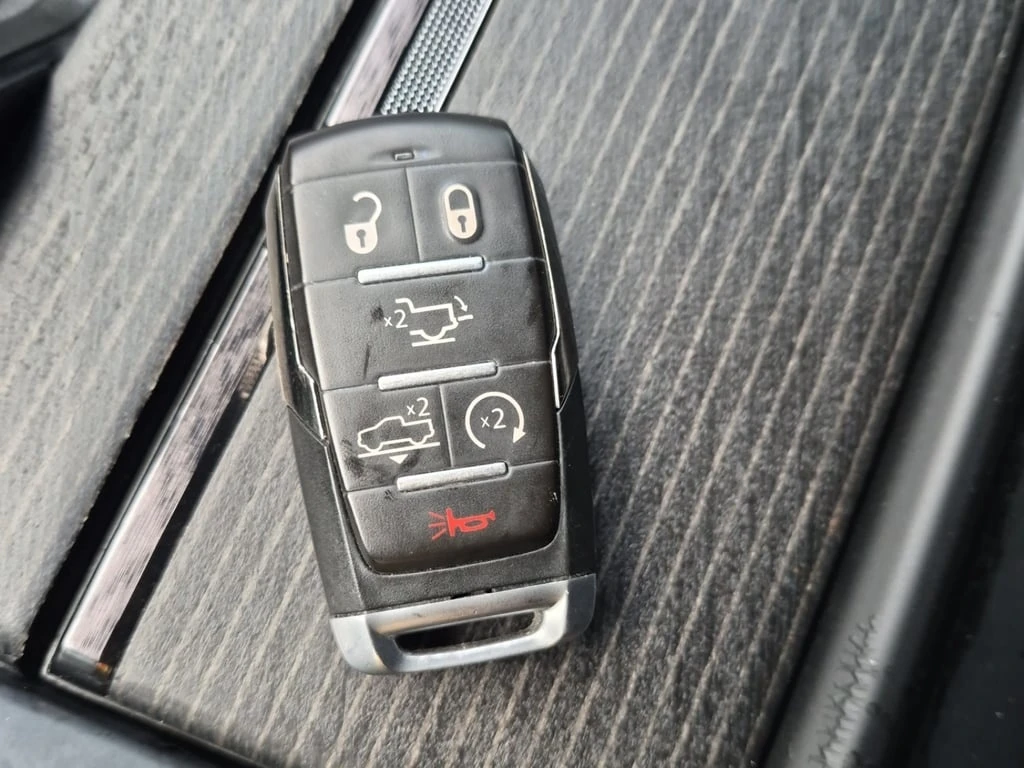 Dodge RAM 1500 * LIMITED CREW CAB* CARFAX  - изображение 8