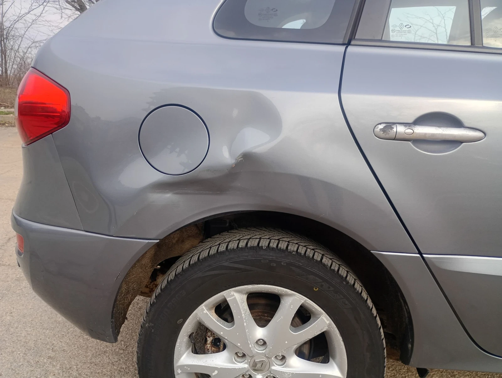 Renault Koleos 2.5i, снимка 5 - Автомобили и джипове - 53731174