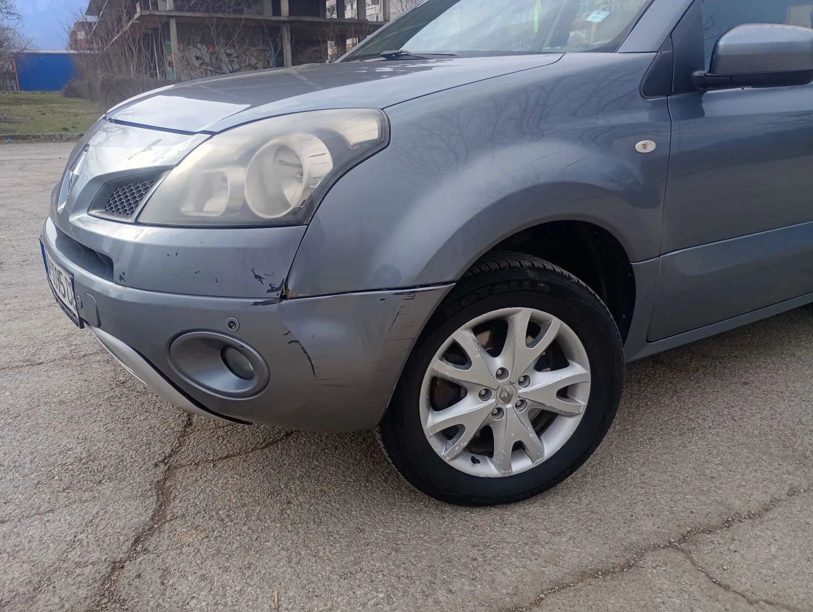 Renault Koleos 2.5i, снимка 3 - Автомобили и джипове - 53731174