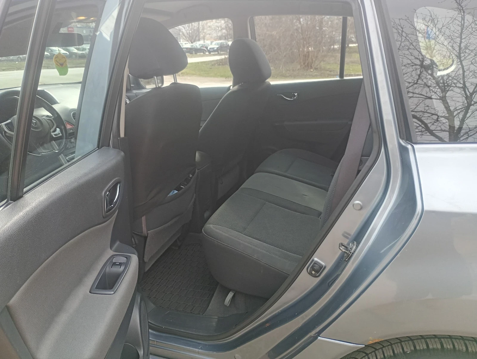 Renault Koleos 2.5i, снимка 11 - Автомобили и джипове - 53731174