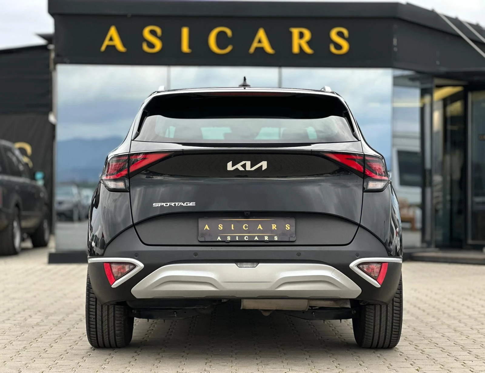 Kia Sportage / 1.6 CRDI / MILD HYBRID / 127000 KM / TOP /, снимка 4 - Автомобили и джипове - 53914751