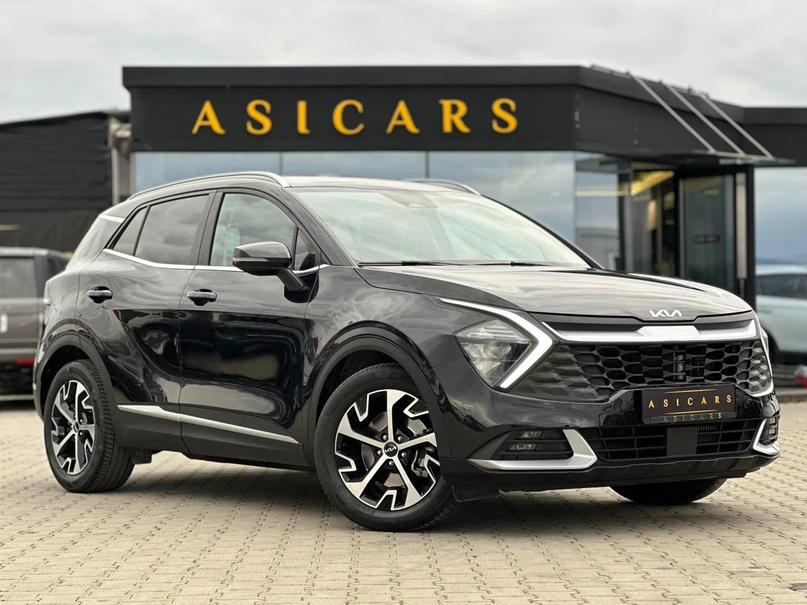 Kia Sportage / 1.6 CRDI / MILD HYBRID / 127000 KM / TOP /, снимка 7 - Автомобили и джипове - 53914751