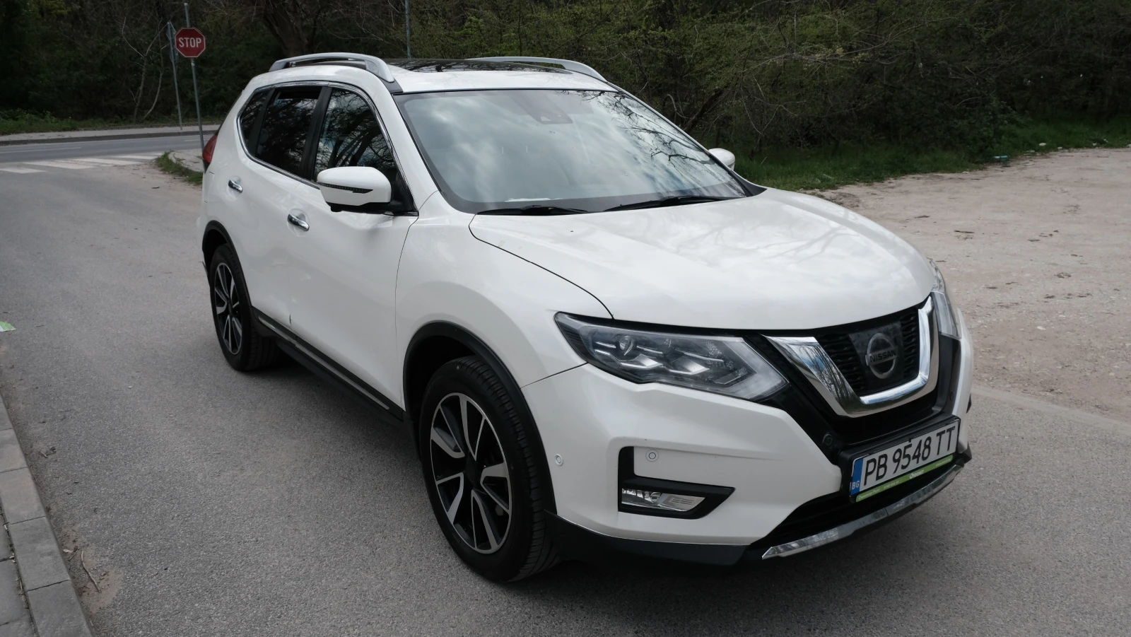 Nissan X-trail 4x4 Tekna Full options, 7 места с възможност за пр, снимка 2 - Автомобили и джипове - 54154148