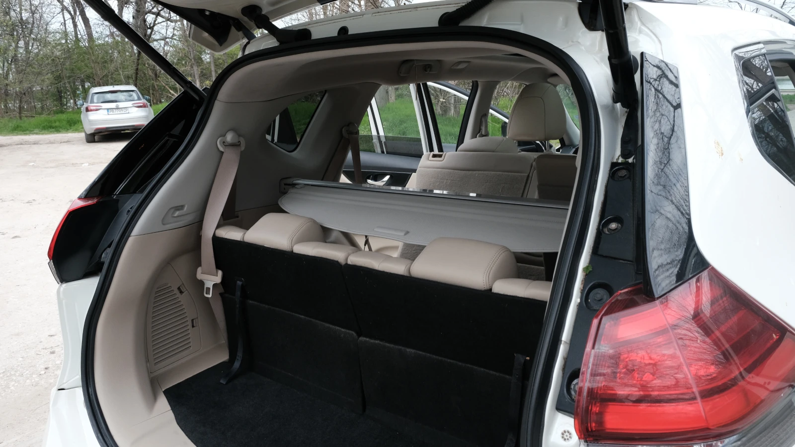 Nissan X-trail 4x4 Tekna Full options, 7 места с възможност за пр, снимка 14 - Автомобили и джипове - 54154148