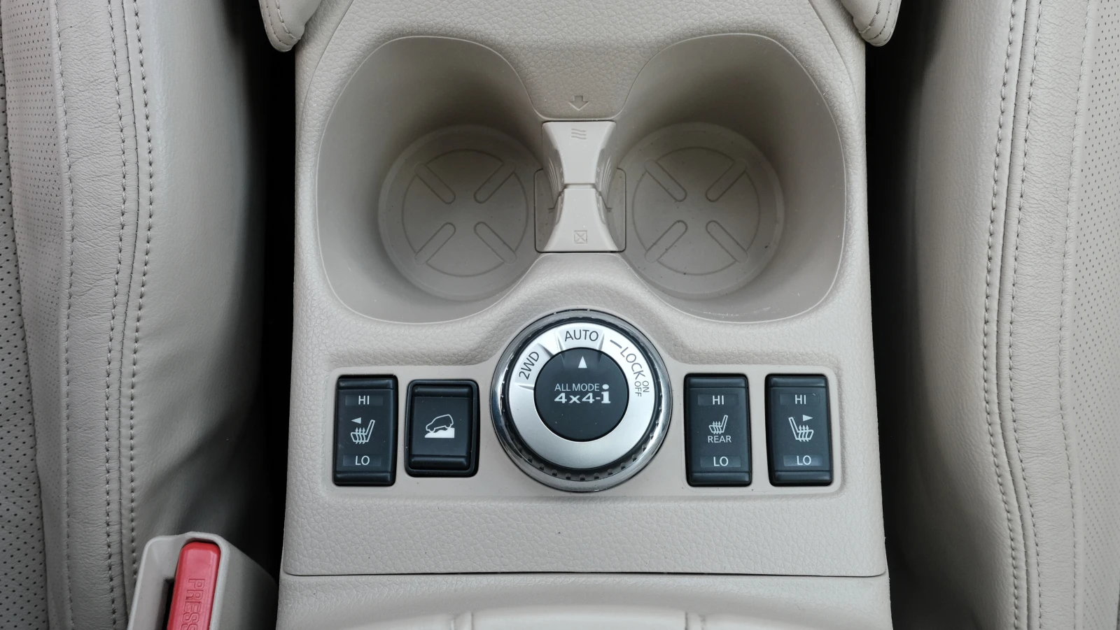 Nissan X-trail 4x4 Tekna Full options, 7 места с възможност за пр, снимка 11 - Автомобили и джипове - 54154148