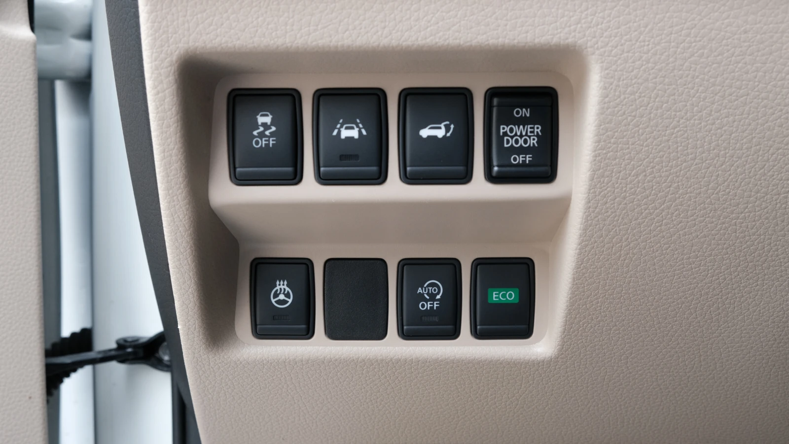 Nissan X-trail 4x4 Tekna Full options, 7 места с възможност за пр, снимка 10 - Автомобили и джипове - 54154148