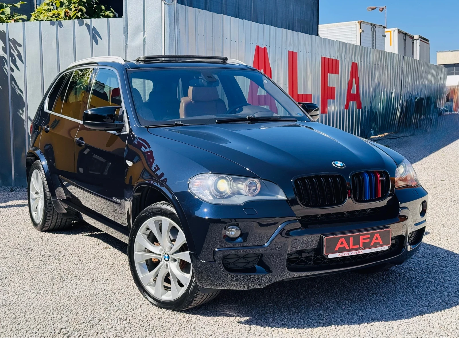 BMW X5 3.5sd/BI-TURBO/M-PACKET//ПАНОРАМА/СПОРТ/НОВА КОЛА/, снимка 4 - Автомобили и джипове - 55989758