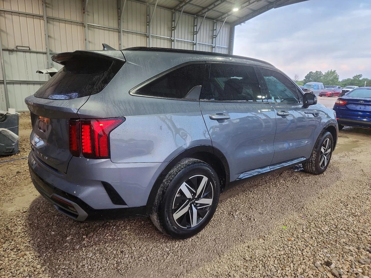Kia Sorento 2.5l Ex, снимка 3 - Автомобили и джипове - 56041534