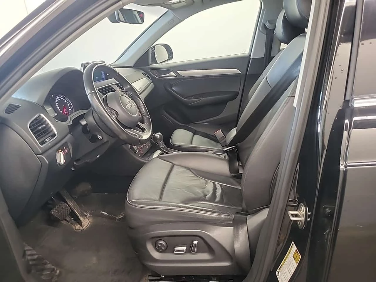 Audi Q3  PROGRESSIV / CARFAX / ЦЕНА ДО БЪЛГАРИЯ, снимка 10 - Автомобили и джипове - 56370281