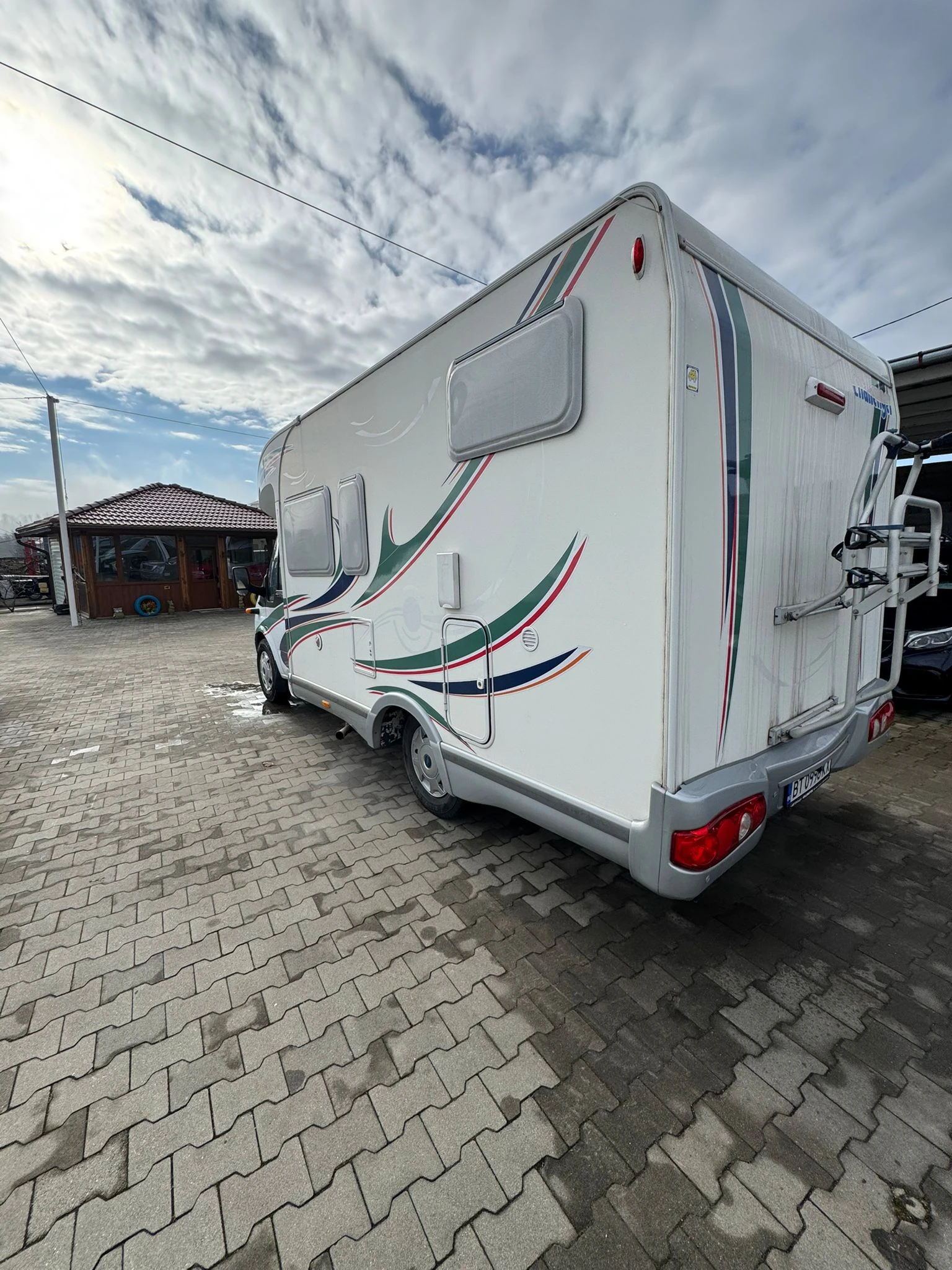 Кемпер Ford Tranzit 2.2tdi, снимка 10 - Каравани и кемпери - 36692017