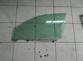 стъкло предно ляво тойота рав 4 2.2д