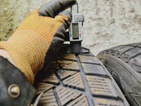 Гуми Зимни 225/60R18, снимка 6