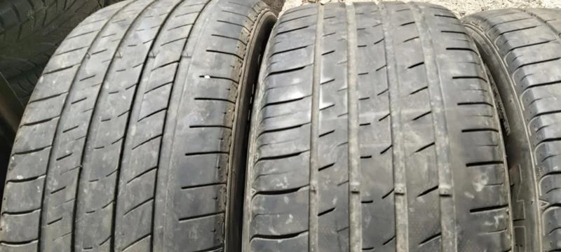 Гуми Летни 275/45R20, снимка 2 - Гуми и джанти - 33034611