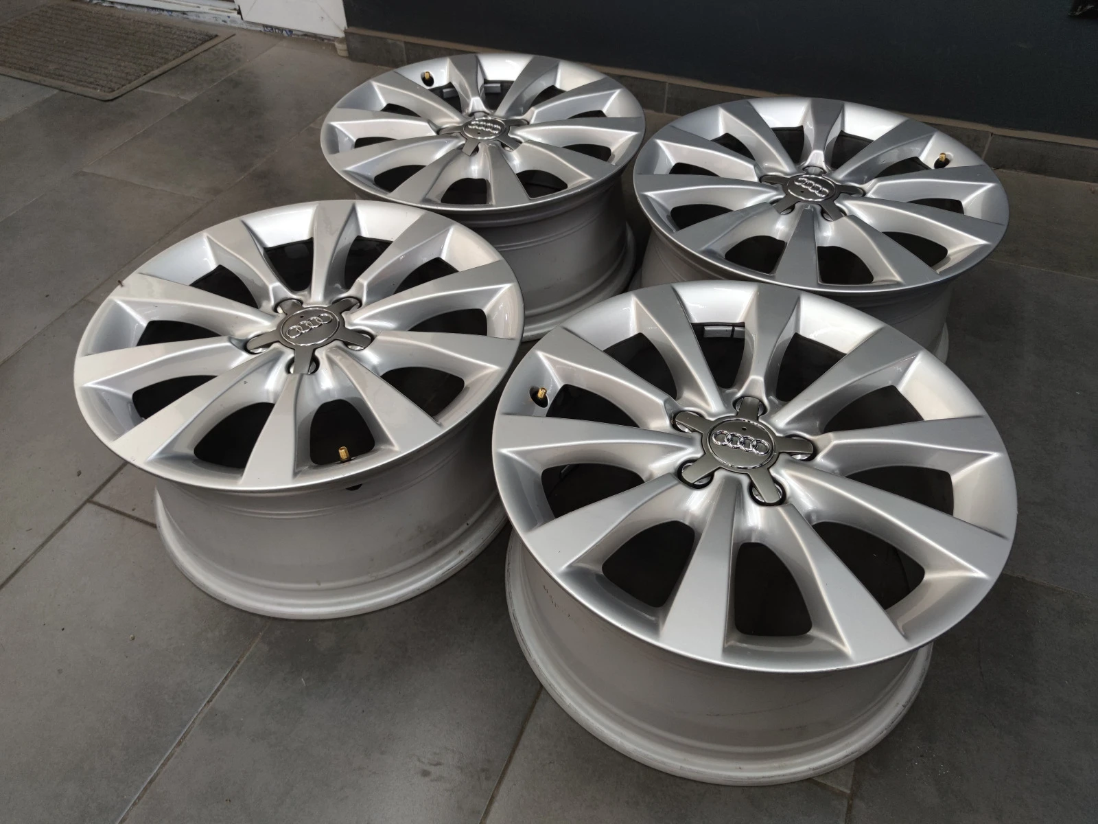   Audi | Mobile.bg   4