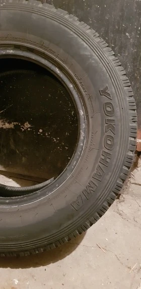 Гуми Всесезонни 245/70R16, снимка 2 - Гуми и джанти - 46653749