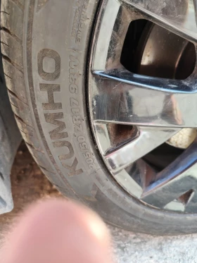 Гуми с джанти Kumho 205/50R17, снимка 2 - Гуми и джанти - 47123582