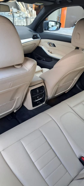 BMW 320 320d xDrive M - 55000 лв. / 28121.05 € - 81417588 11