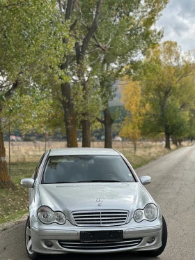 Mercedes-Benz C 220, снимка 2