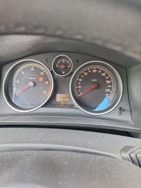 ����� �� �������� �� Opel Zafira