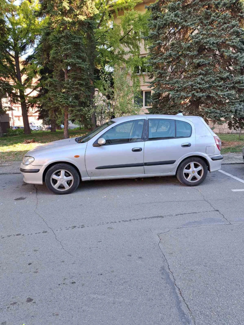 Nissan Almera, снимка 4 - Автомобили и джипове - 47825534