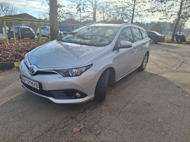 Toyota Auris 1.4  D4D, снимка 1 - Автомобили и джипове - 48413955