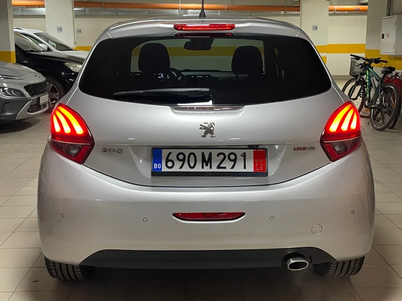 Peugeot 208, снимка 6 - Автомобили и джипове - 48615853