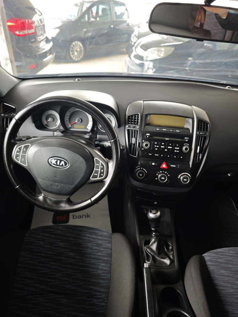 Kia Ceed 1.4I , снимка 15 - Автомобили и джипове - 48983186