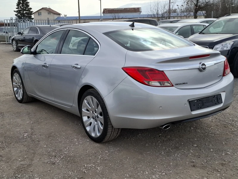 Opel Insignia Нави/Кожа/Лед/Топ състояние, снимка 5 - Автомобили и джипове - 49439427