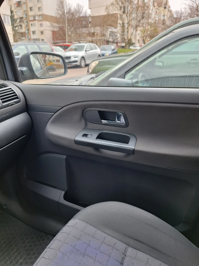 Seat Alhambra 2.0TDi, снимка 11 - Автомобили и джипове - 52014526