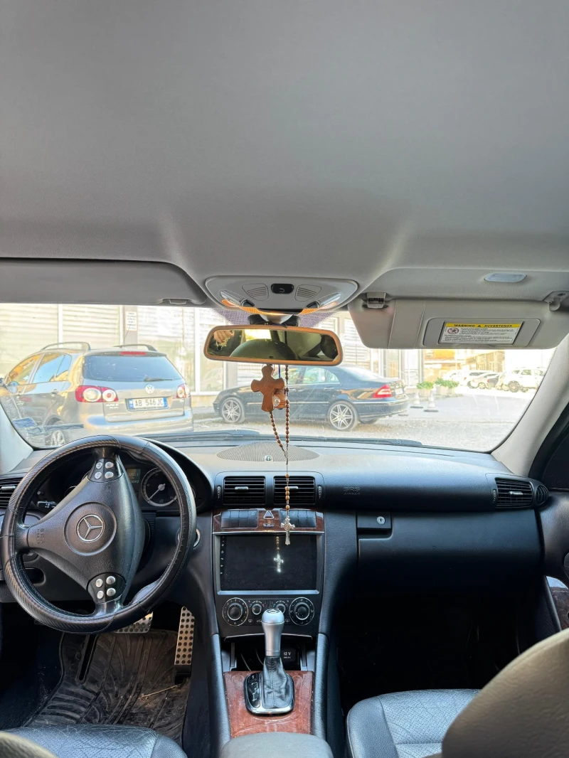 Mercedes-Benz C 220, снимка 6 - Автомобили и джипове - 52643752